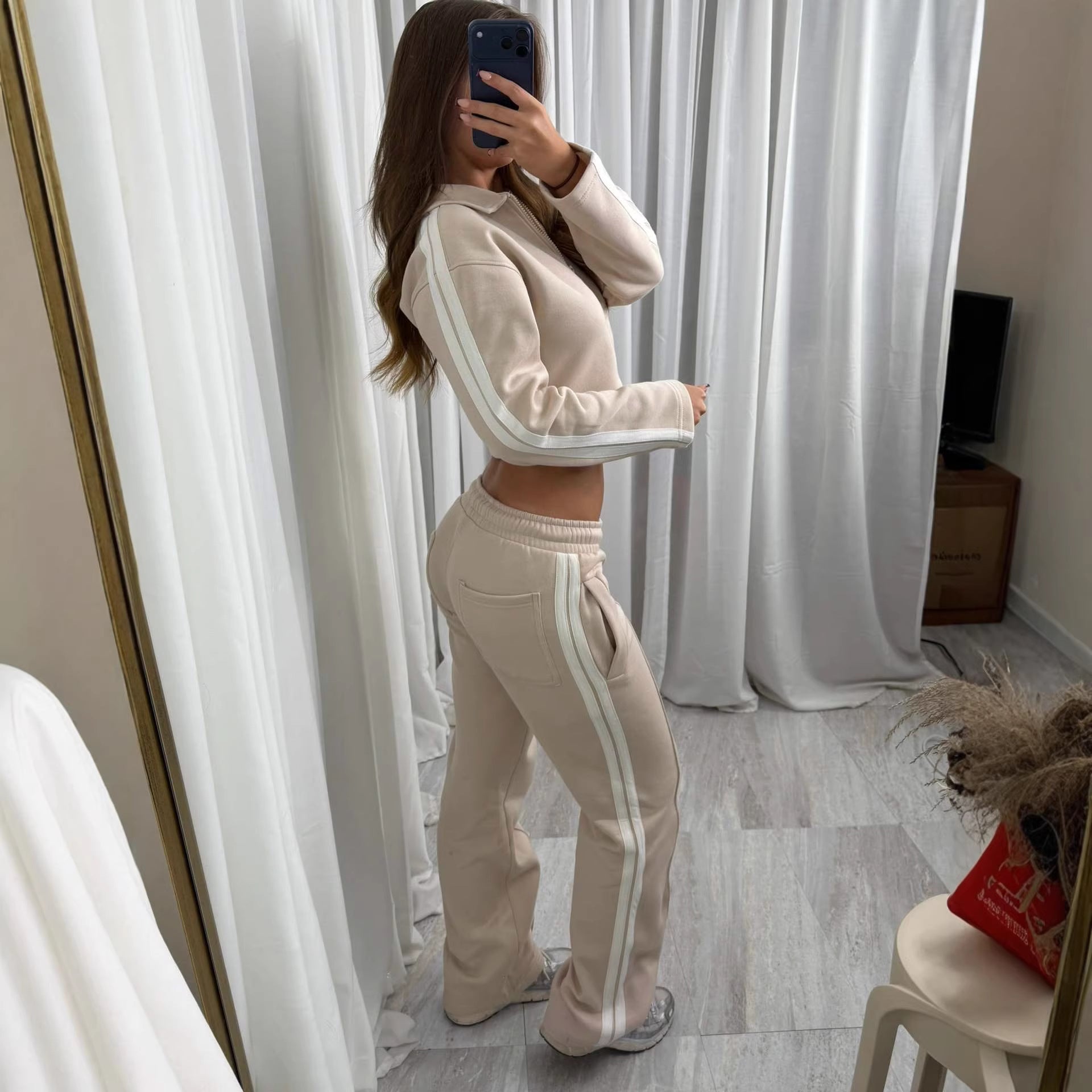 Womens Casual Sportswear Set Sweatpants And A Lapel-top Blouse